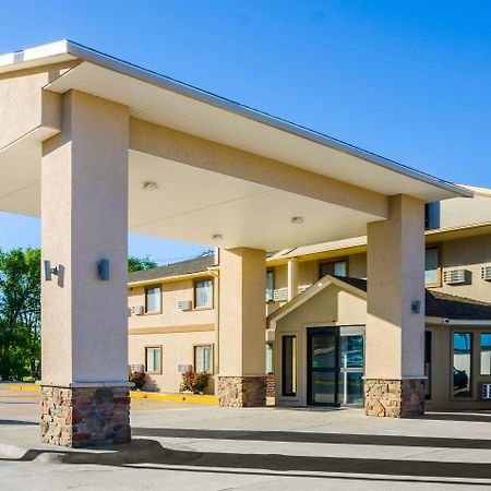 Quality Inn Great Bend Экстерьер фото